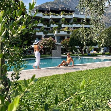 Hotel La Fiorita Limone sul Garda Esterno foto