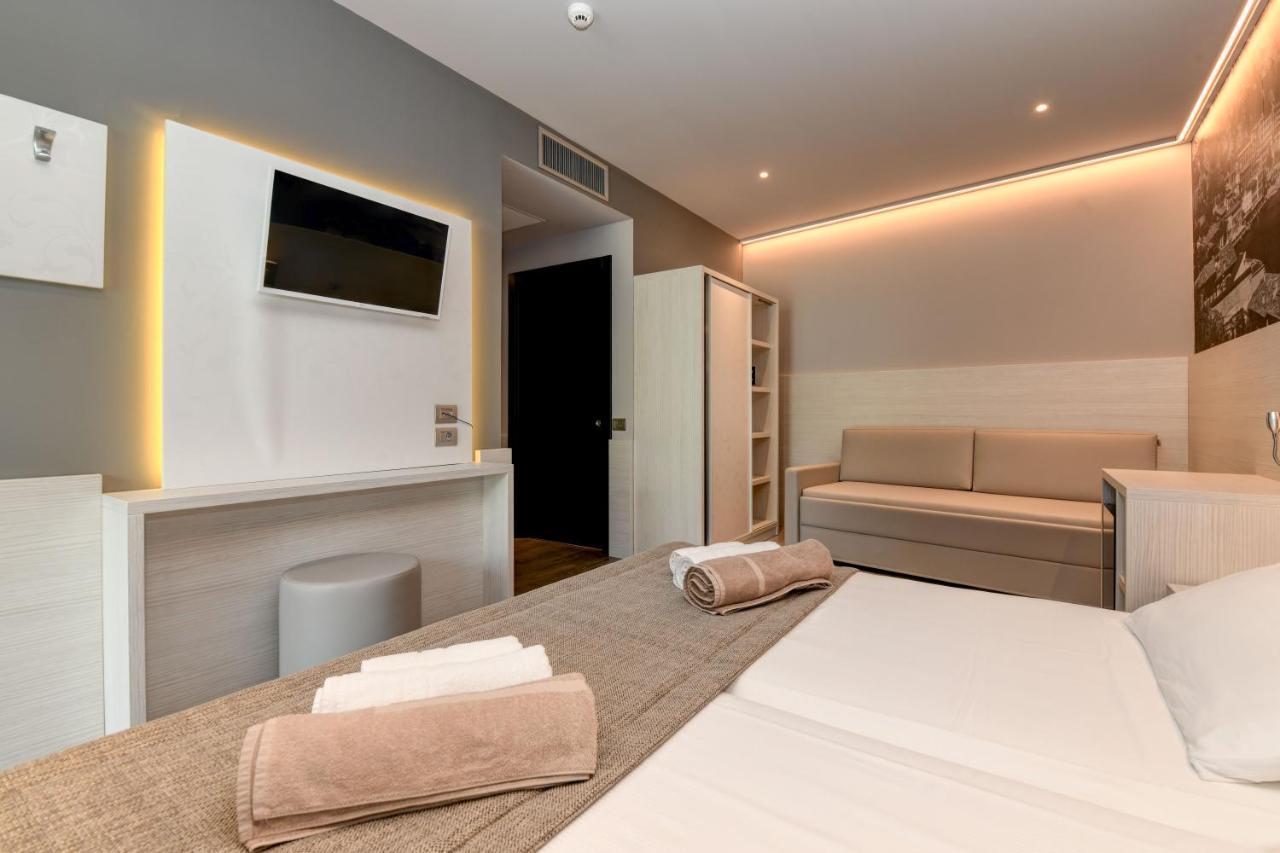 Hotel La Fiorita Limone sul Garda Esterno foto