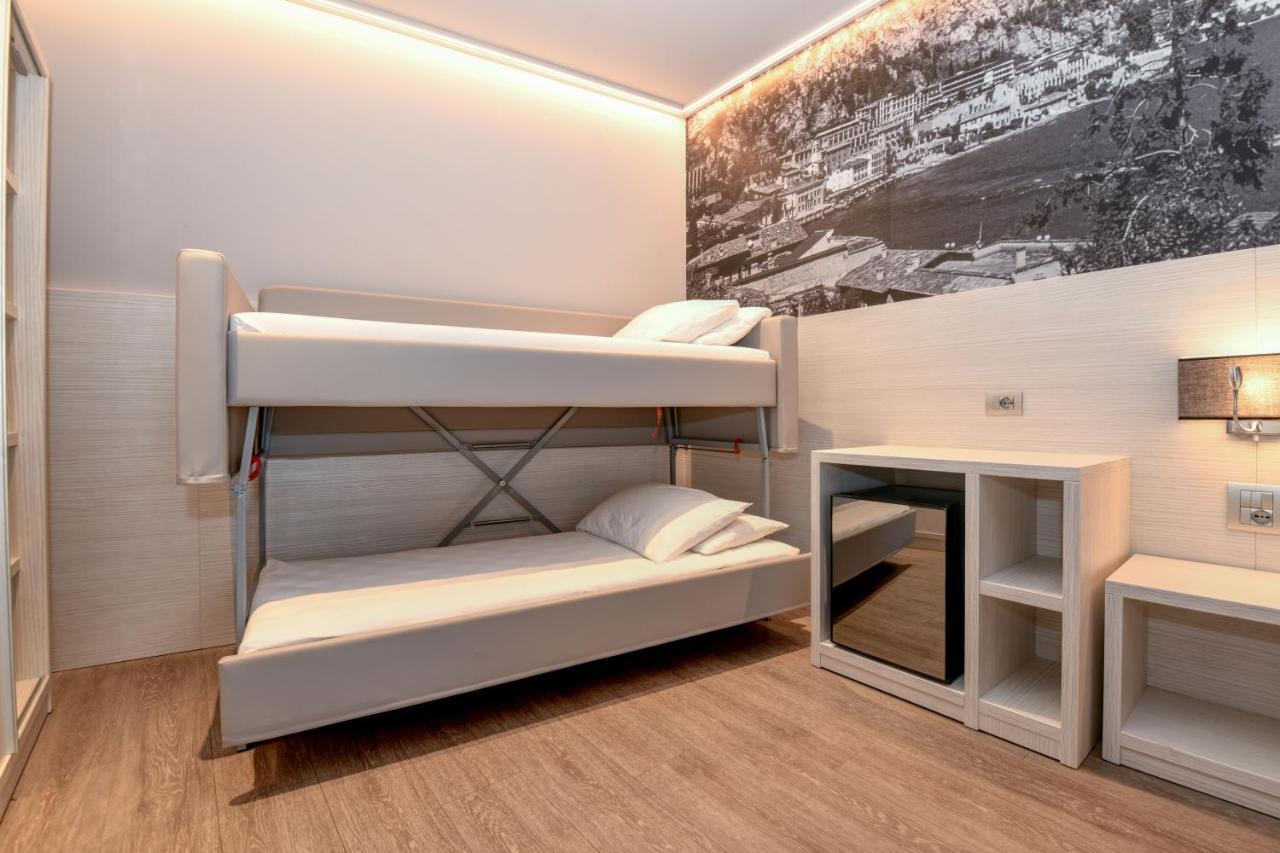 Hotel La Fiorita Limone sul Garda Esterno foto