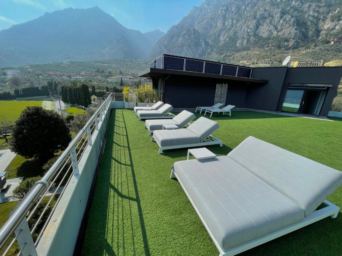Hotel La Fiorita Limone sul Garda Esterno foto
