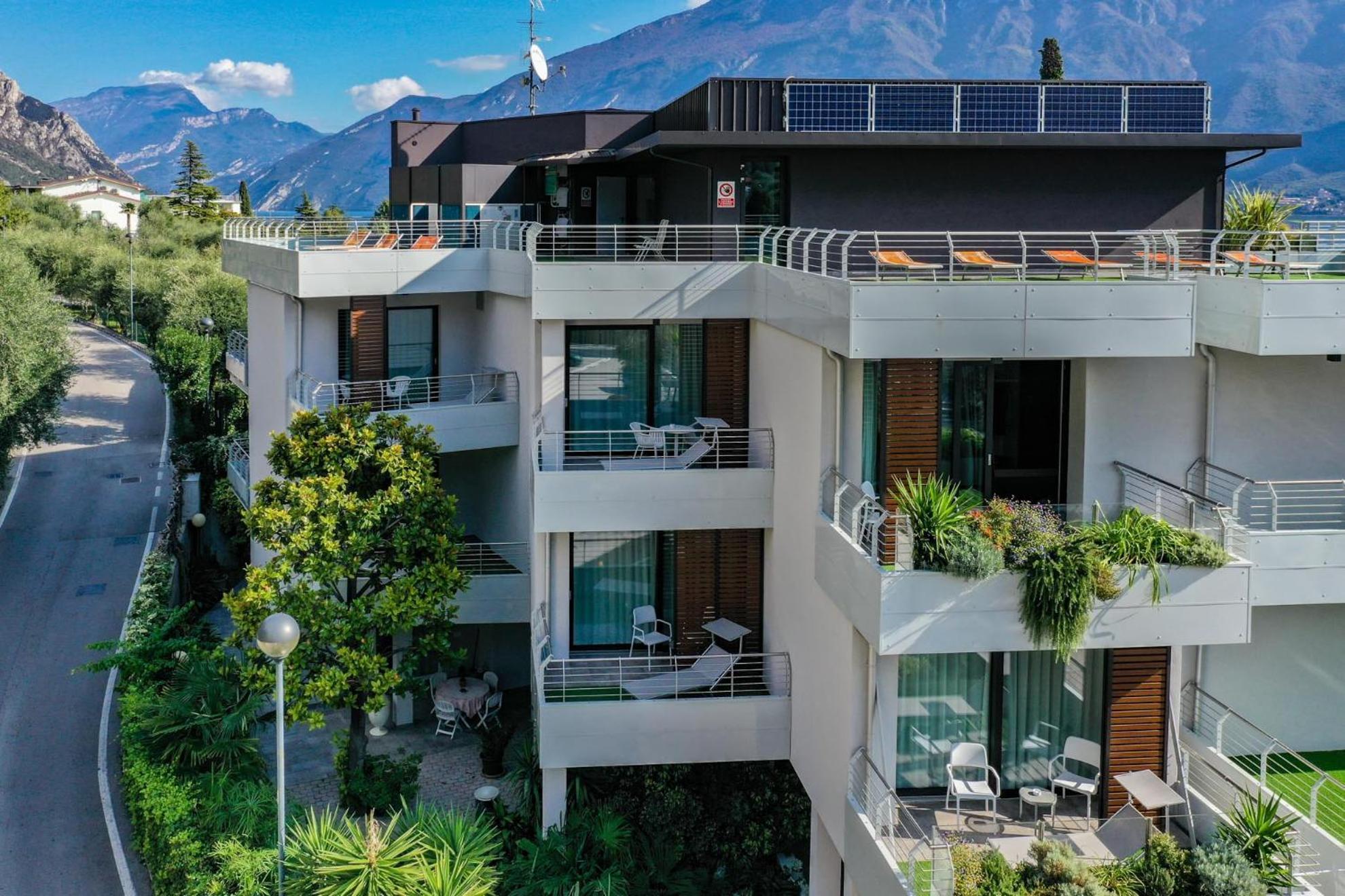 Hotel La Fiorita Limone sul Garda Camera foto