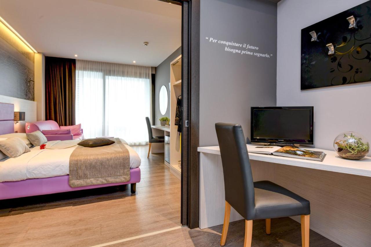 Hotel La Fiorita Limone sul Garda Esterno foto