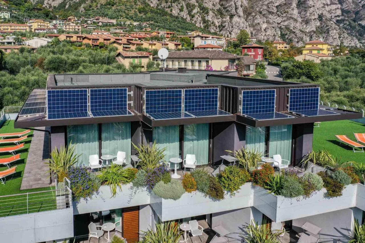 Hotel La Fiorita Limone sul Garda Esterno foto